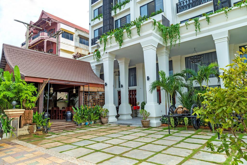 Ly Heng Chhay Hotel Paôy Pêt Esterno foto