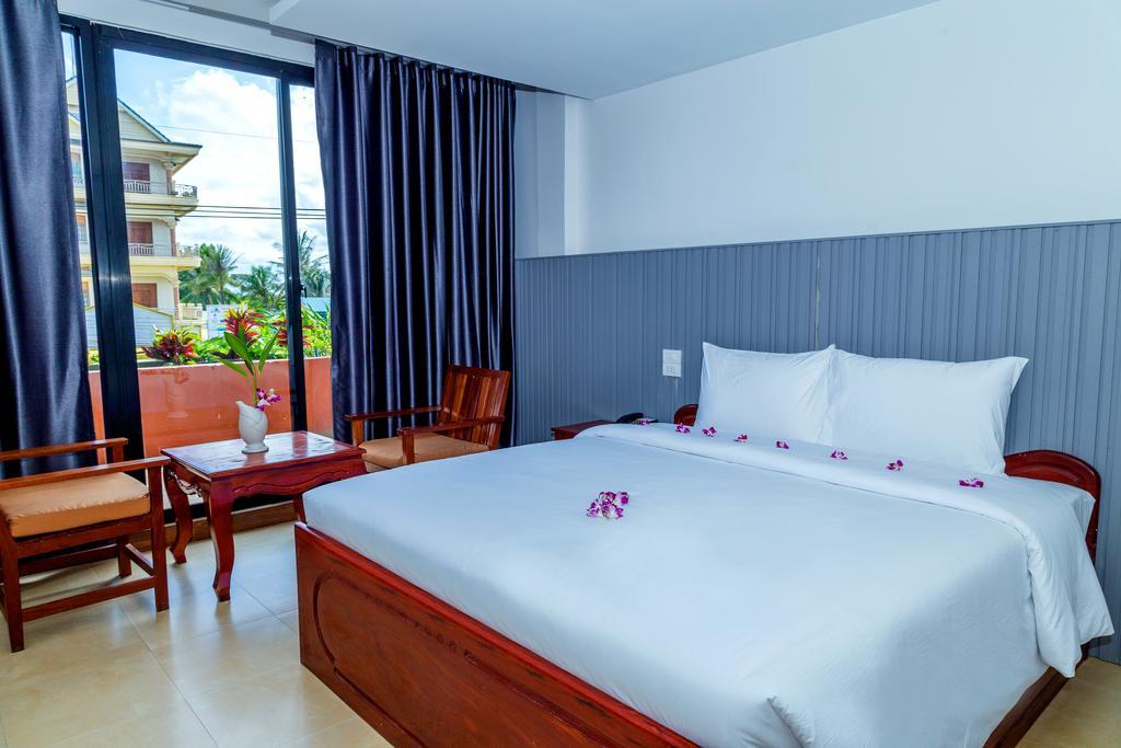 Ly Heng Chhay Hotel Paôy Pêt Esterno foto