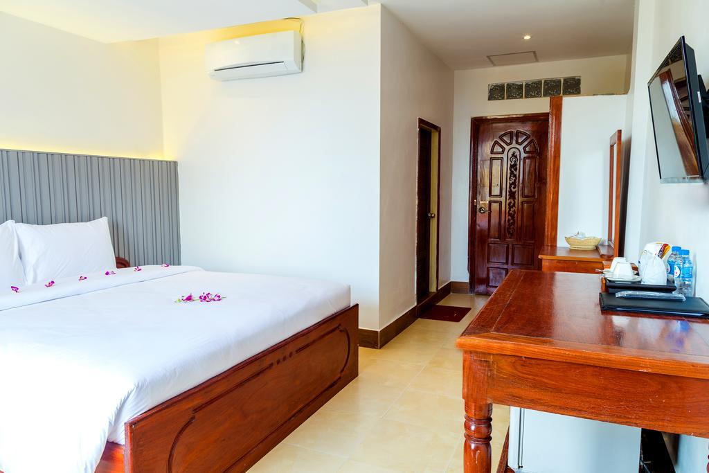 Ly Heng Chhay Hotel Paôy Pêt Esterno foto