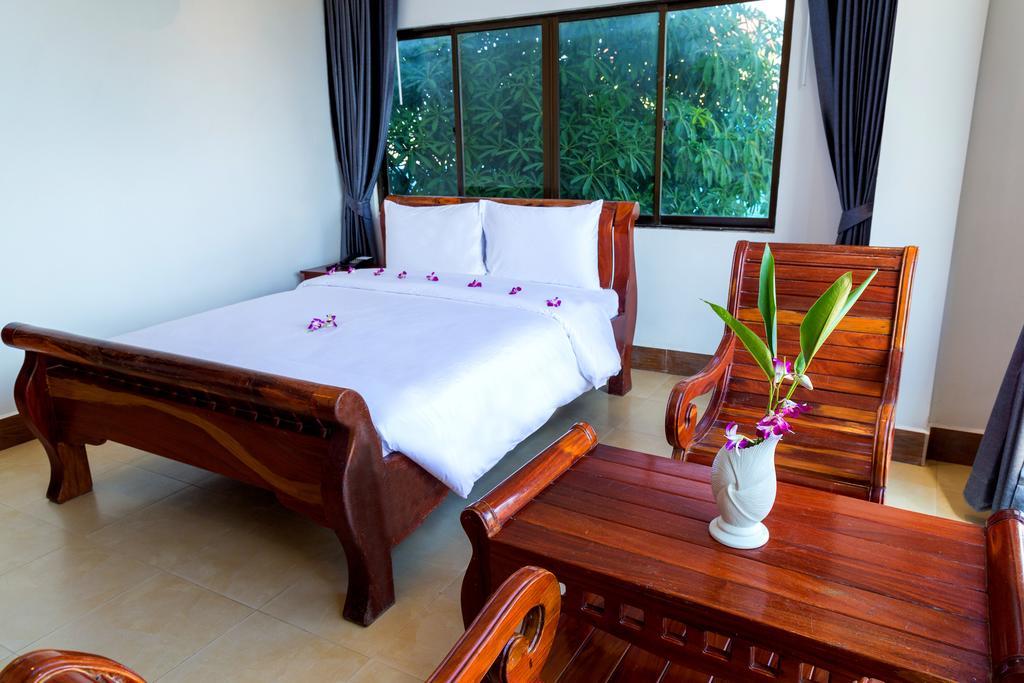 Ly Heng Chhay Hotel Paôy Pêt Esterno foto