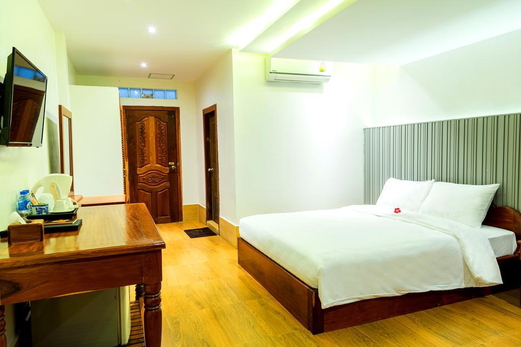 Ly Heng Chhay Hotel Paôy Pêt Esterno foto