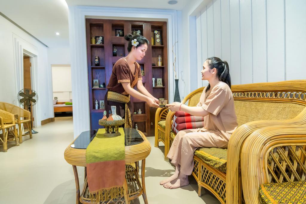 Ly Heng Chhay Hotel Paôy Pêt Esterno foto